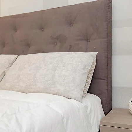 1co4 - Duomo - Luxurious And - *