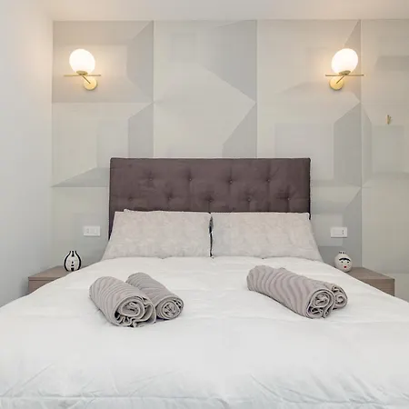 1co4 - Duomo - Luxurious And - Mediolan