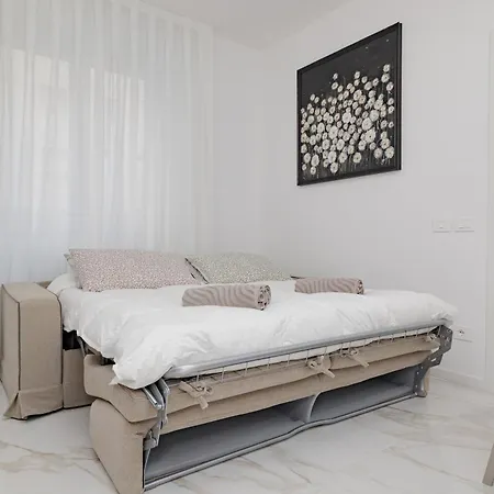 1co4 - Duomo - Luxurious And - Milaan